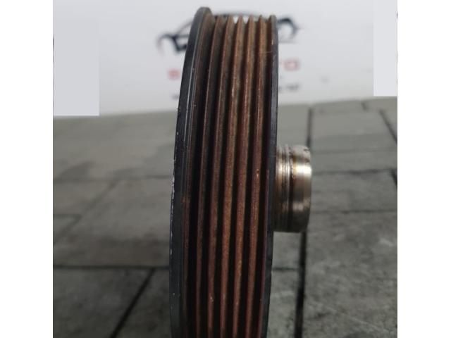 bontott TOYOTA AURIS Főtengely Szíjtárcsa