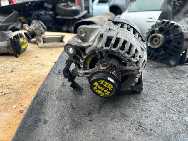 bontott TOYOTA AURIS Generátor