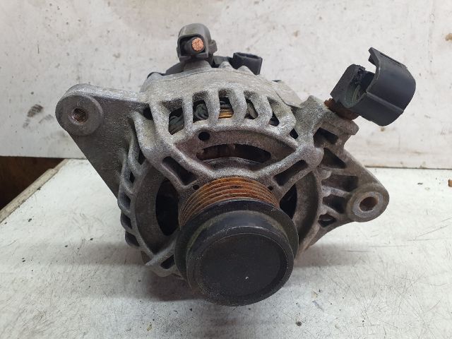 bontott TOYOTA AURIS Generátor