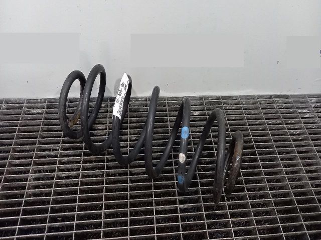 bontott TOYOTA AURIS Hátsó Rugó