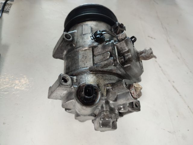 bontott TOYOTA AURIS Klímakompresszor