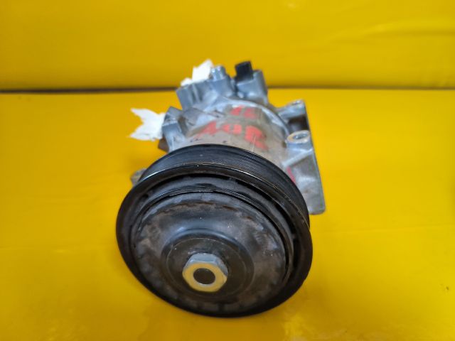 bontott TOYOTA AURIS Klímakompresszor