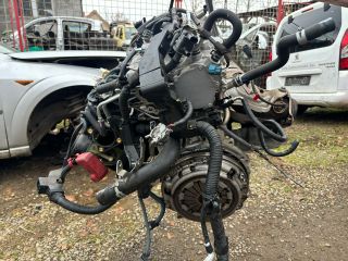 bontott TOYOTA AURIS Komplett Motor (Segédberendezésekkel)