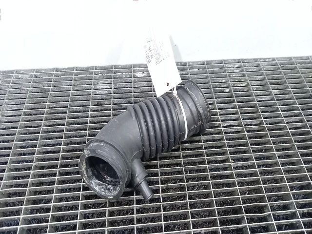 bontott TOYOTA AURIS Légbeömlő Cső