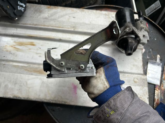 bontott TOYOTA AURIS Motorvezérlő