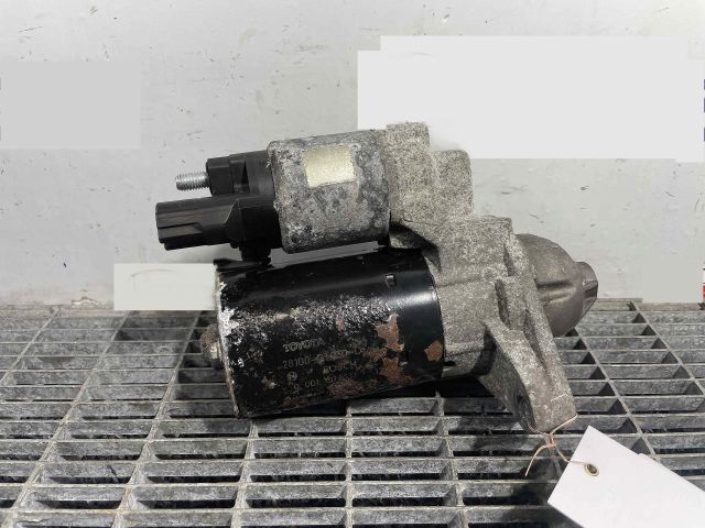 bontott TOYOTA AURIS Önindító