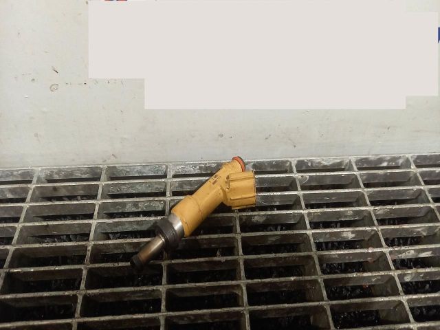 bontott TOYOTA AURIS Porlasztó (1 db)