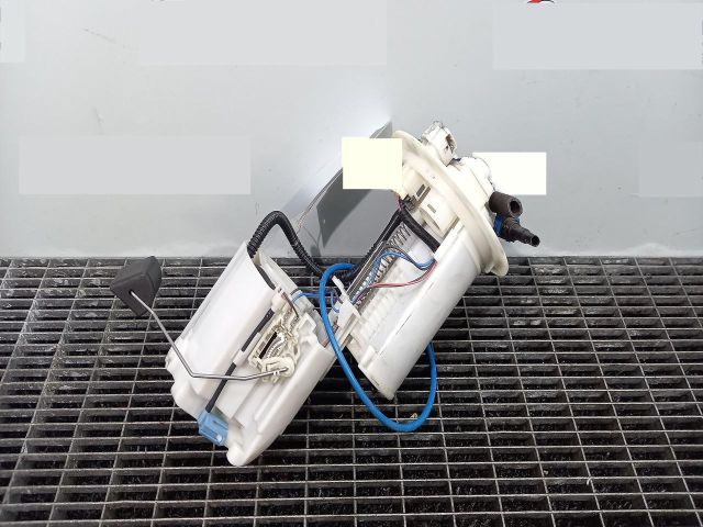 bontott TOYOTA AURIS Üzemanyag Szivattyú