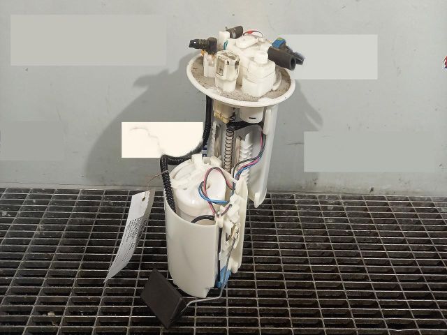 bontott TOYOTA AURIS Üzemanyag Szivattyú