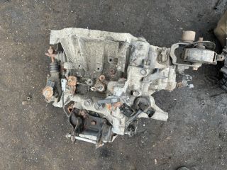 bontott TOYOTA AURIS Váltó (Mechanikus)