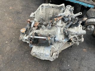 bontott TOYOTA AURIS Váltó (Mechanikus)