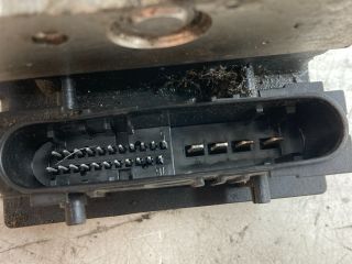 bontott TOYOTA AURIS ABS Kocka