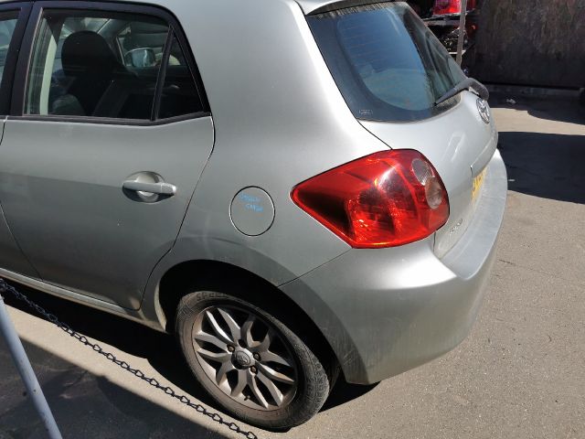 bontott TOYOTA AURIS Bal első Gólyaláb (Lengécsillapító, Rugó)