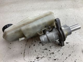 bontott TOYOTA AURIS Főfékhenger