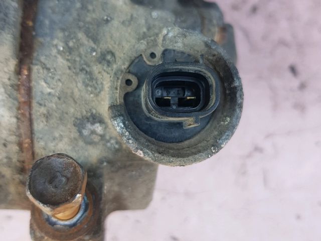 bontott TOYOTA AURIS Klímakompresszor