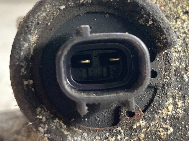 bontott TOYOTA AURIS Klímakompresszor