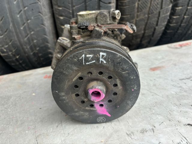 bontott TOYOTA AURIS Klímakompresszor