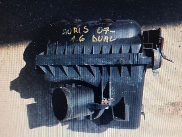 bontott TOYOTA AURIS Légszűrő Ház