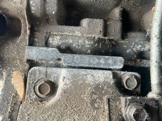 bontott TOYOTA AURIS Motor (Fűzött blokk hengerfejjel)