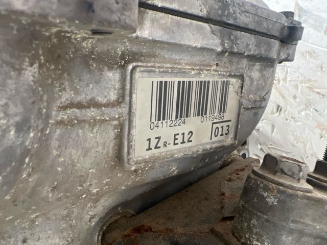 bontott TOYOTA AURIS Motor (Fűzött blokk hengerfejjel)