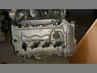 bontott TOYOTA AURIS Motor (Fűzött blokk hengerfejjel)