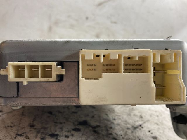 bontott TOYOTA AURIS Motorvezérlő