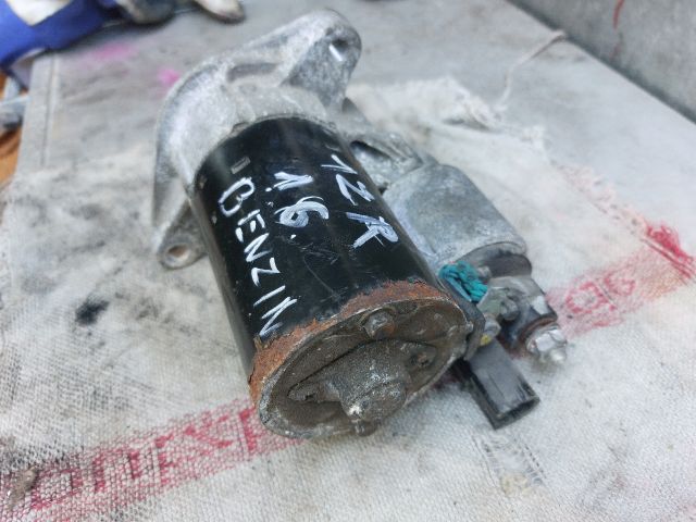 bontott TOYOTA AURIS Önindító