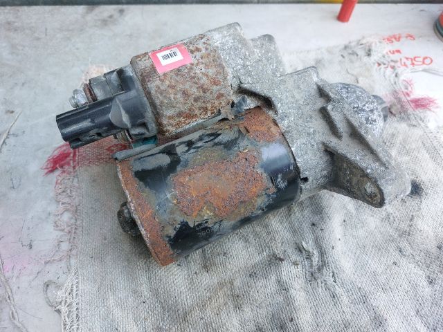 bontott TOYOTA AURIS Önindító