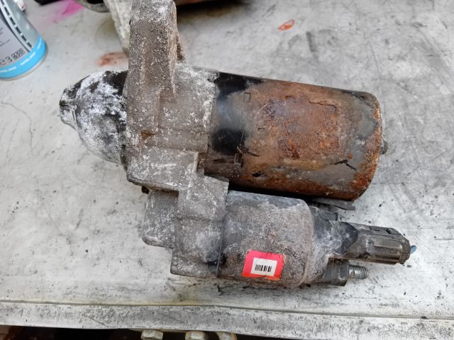 bontott TOYOTA AURIS Önindító