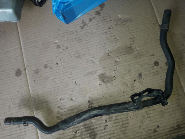 bontott TOYOTA AURIS Vízcső