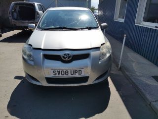 bontott TOYOTA AURIS Vízhűtő Radiátor (Klímás)