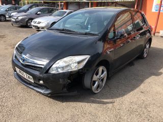 bontott TOYOTA AURIS Motor (Fűzött blokk hengerfejjel)