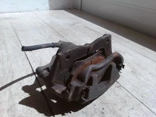 bontott TOYOTA AURIS Bal első Féknyereg Munkahengerrel