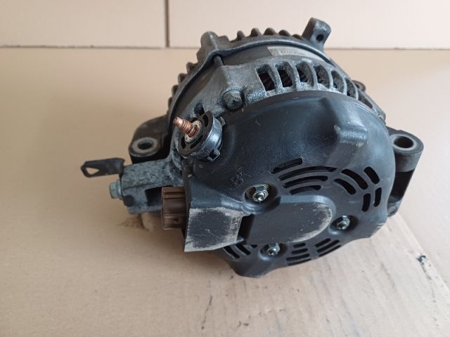 bontott TOYOTA AURIS Generátor