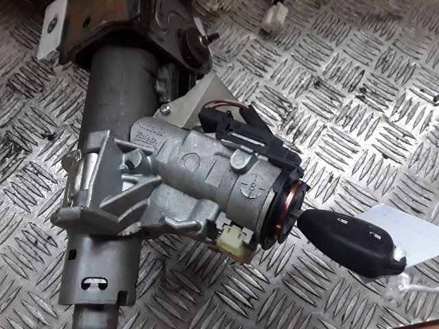 bontott TOYOTA AURIS Gyújtáskapcsoló Házzal