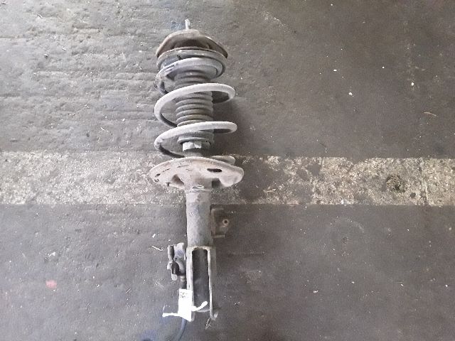 bontott TOYOTA AURIS Jobb első Gólyaláb (Lengécsillapító, Rugó)