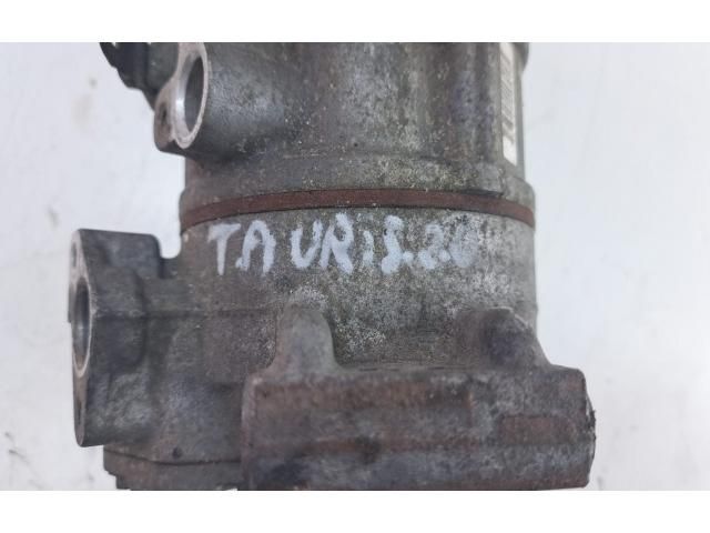 bontott TOYOTA AURIS Klímakompresszor