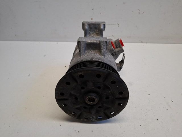 bontott TOYOTA AURIS Klímakompresszor