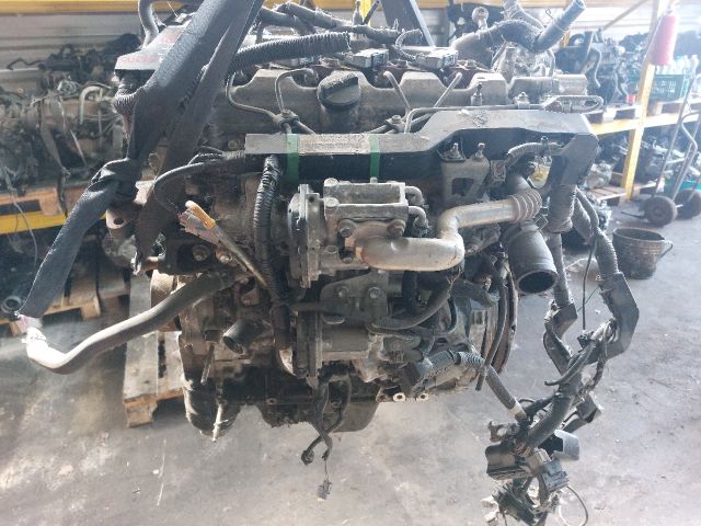 bontott TOYOTA AURIS Komplett Motor (Segédberendezésekkel)