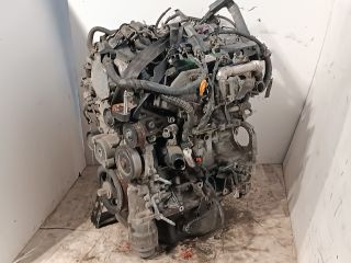 bontott TOYOTA AURIS Komplett Motor (Segédberendezésekkel)