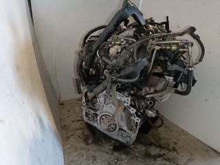 bontott TOYOTA AURIS Komplett Motor (Segédberendezésekkel)