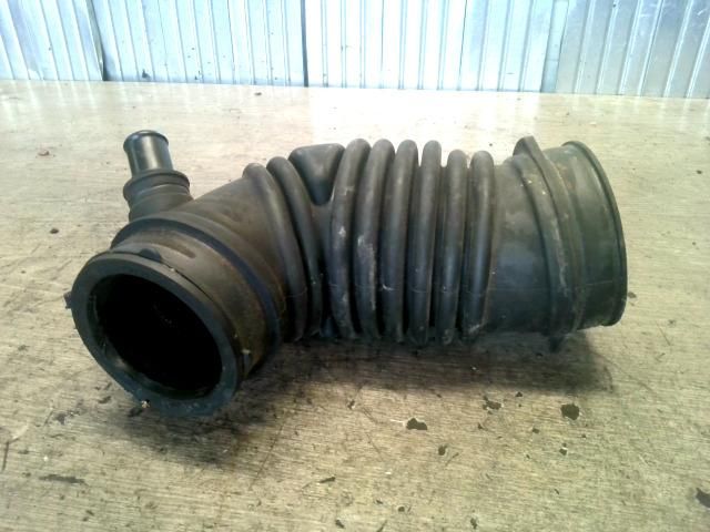 bontott TOYOTA AURIS Légbeömlő Cső