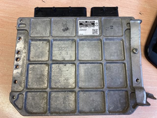 bontott TOYOTA AURIS Motorvezérlő