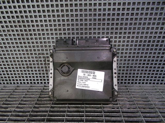 bontott TOYOTA AURIS Motorvezérlő