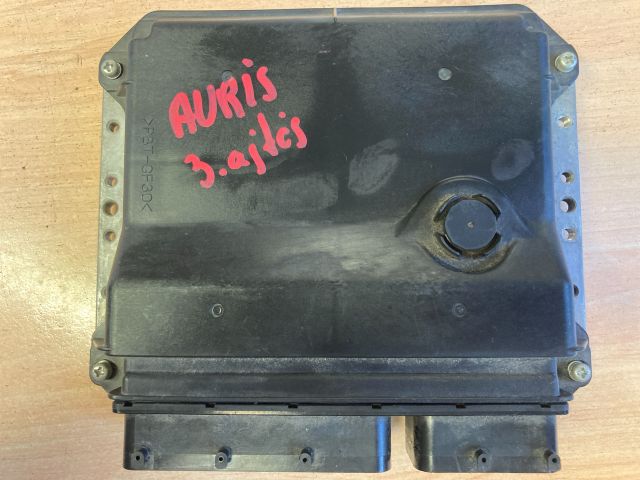 bontott TOYOTA AURIS Motorvezérlő