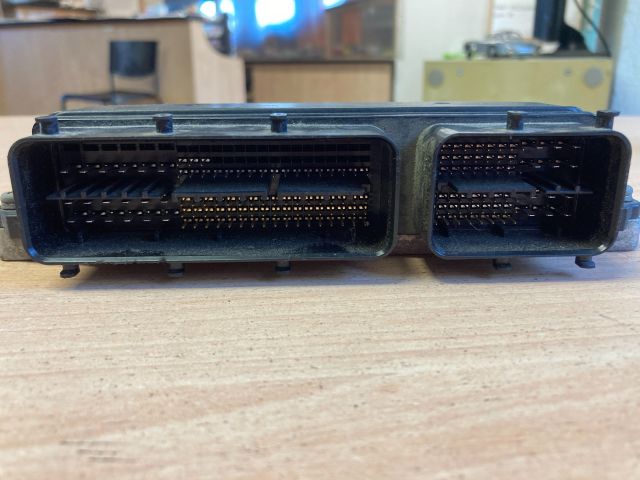 bontott TOYOTA AURIS Motorvezérlő