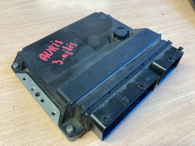 bontott TOYOTA AURIS Motorvezérlő