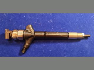 bontott TOYOTA AURIS Porlasztó (1 db)