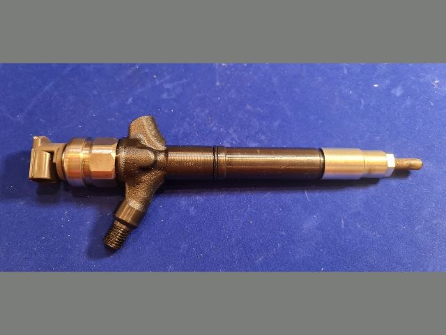 bontott TOYOTA AURIS Porlasztó (1 db)