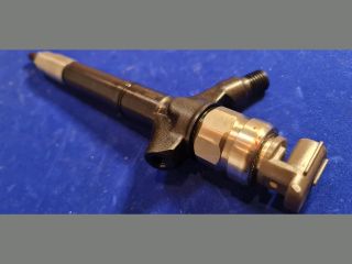 bontott TOYOTA AURIS Porlasztó (1 db)